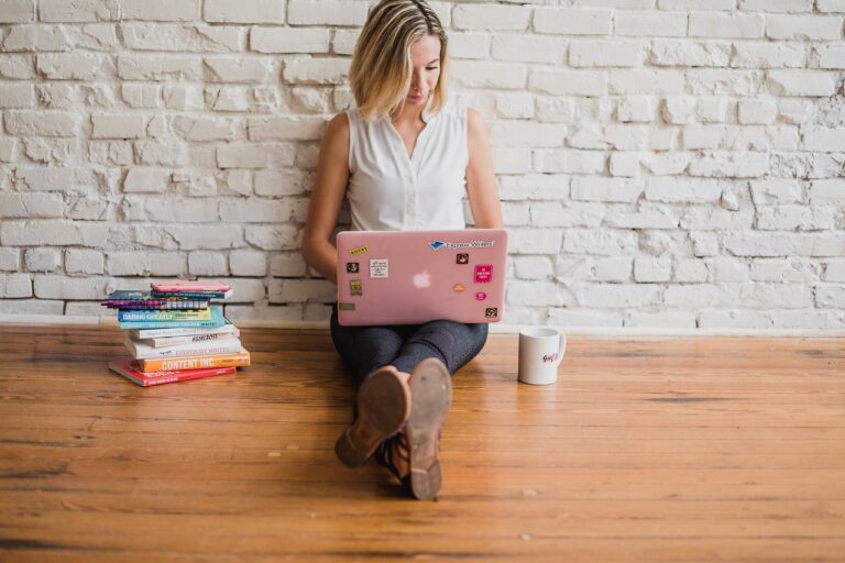 come iniziare a lavorare come copywriter